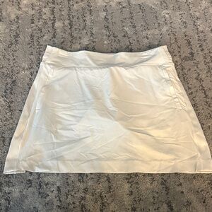Elegant White Women's Skirt